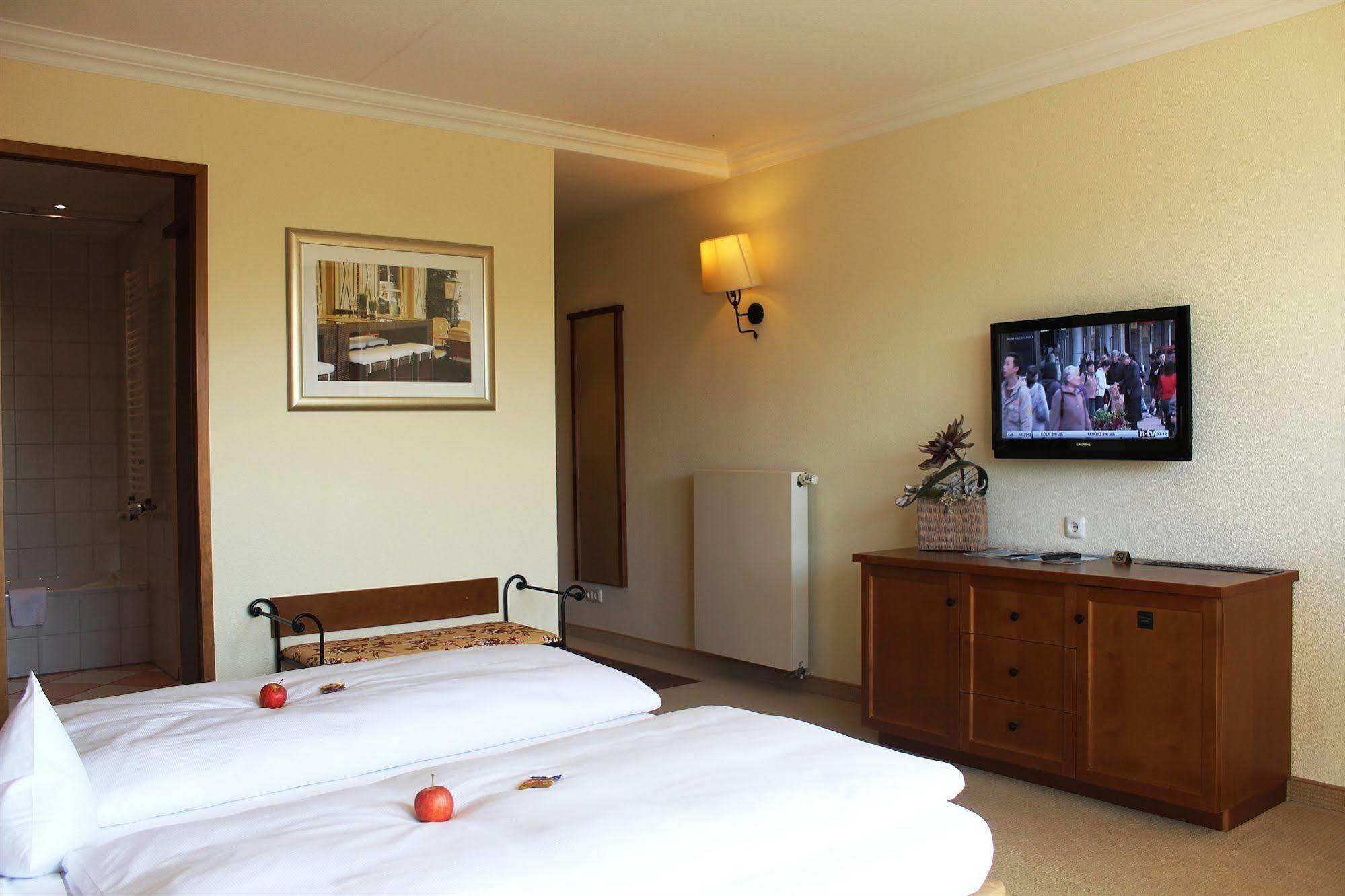 Hotel Zur Post New Style Garrel Esterno foto