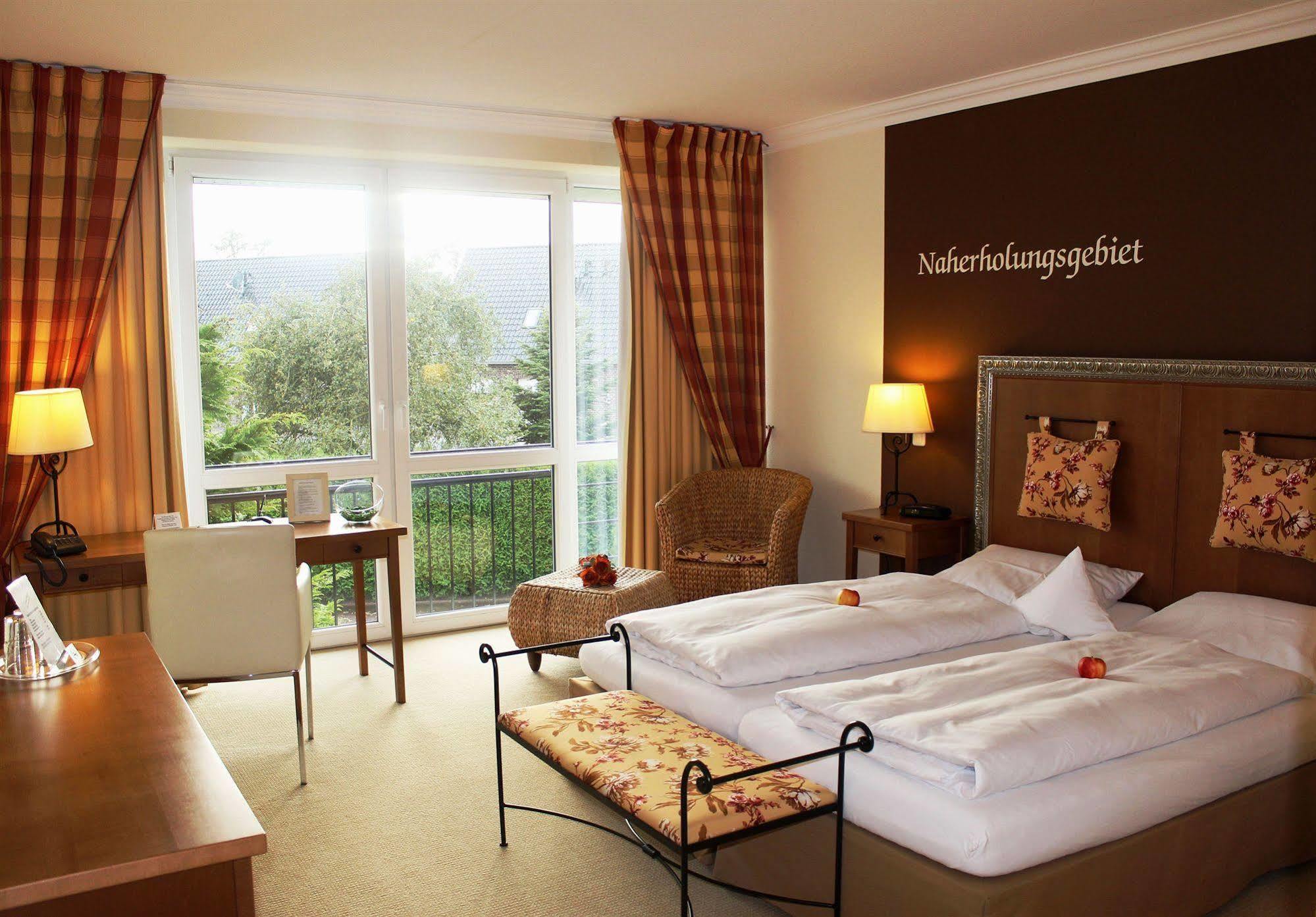 Hotel Zur Post New Style Garrel Esterno foto